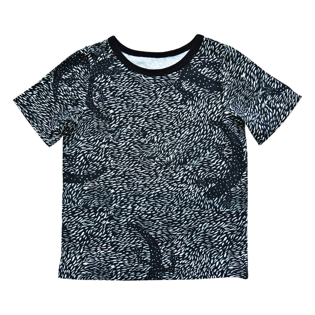 Black lizard t-shirt